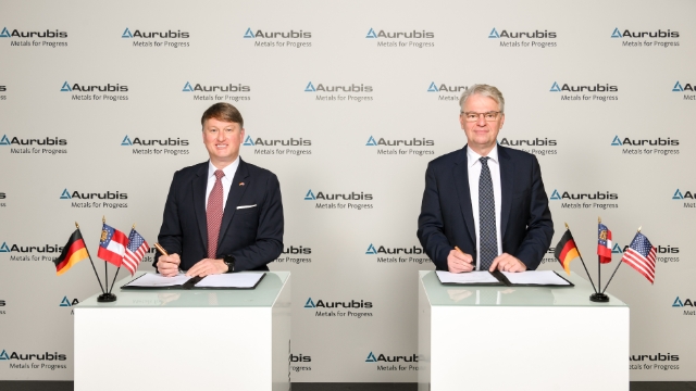 Aurubis Richmond_Signing_1